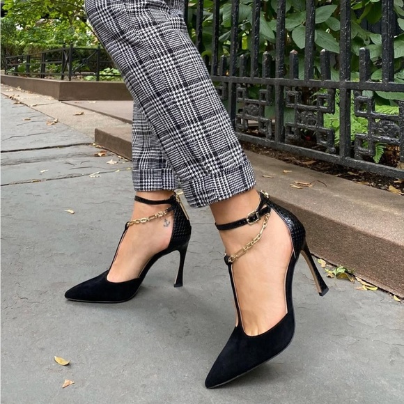 Louise et Cie Taite T-Strap Pump High Heels Black Suede Chain Detail 9.5 / 41 - Picture 1 of 11